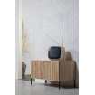 GRAVUR - TV-Möbel aus Eichenholz von vorne